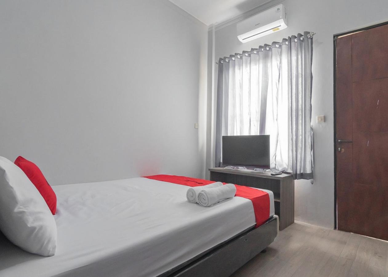 Reddoorz Syariah Near Wisata Situ Gunung Sukabumi Hotel Kadudampit ภายนอก รูปภาพ