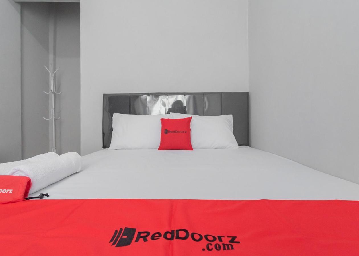 Reddoorz Syariah Near Wisata Situ Gunung Sukabumi Hotel Kadudampit ภายนอก รูปภาพ