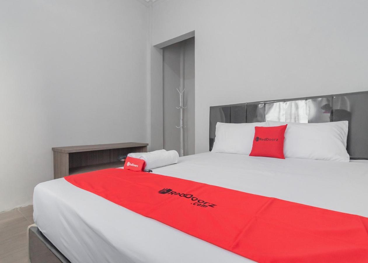 Reddoorz Syariah Near Wisata Situ Gunung Sukabumi Hotel Kadudampit ภายนอก รูปภาพ